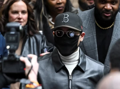 us singer chris brown spared jail for uk nightclub attack