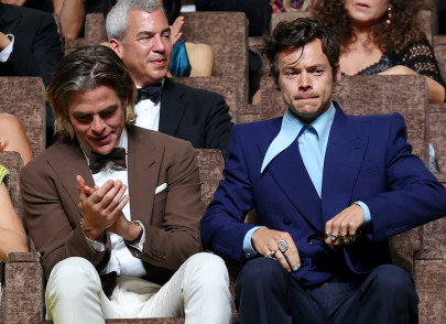 total fabrication no harry styles didn t spit in chris pine s lap total fabrication no harry styles didn t spit in chris pine s lap