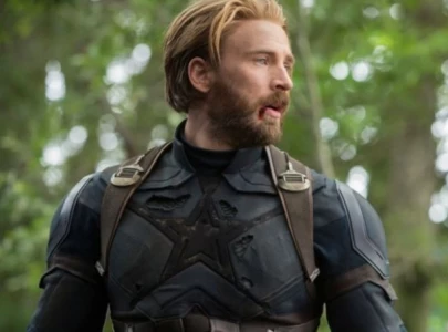chris evans clears up rumors that he signed a bomb