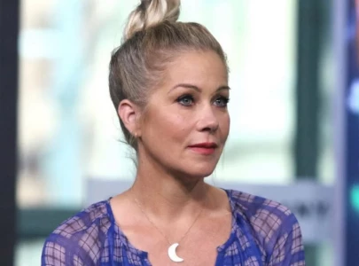 christina applegate shares details of struggles with ms covid and sapovirus christina applegate shares details of struggles with ms covid and sapovirus