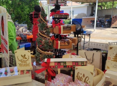 karachi s winter market brings christmas to life