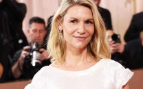 claire danes recalls emotional meltdown after learning she was pregnant at 44