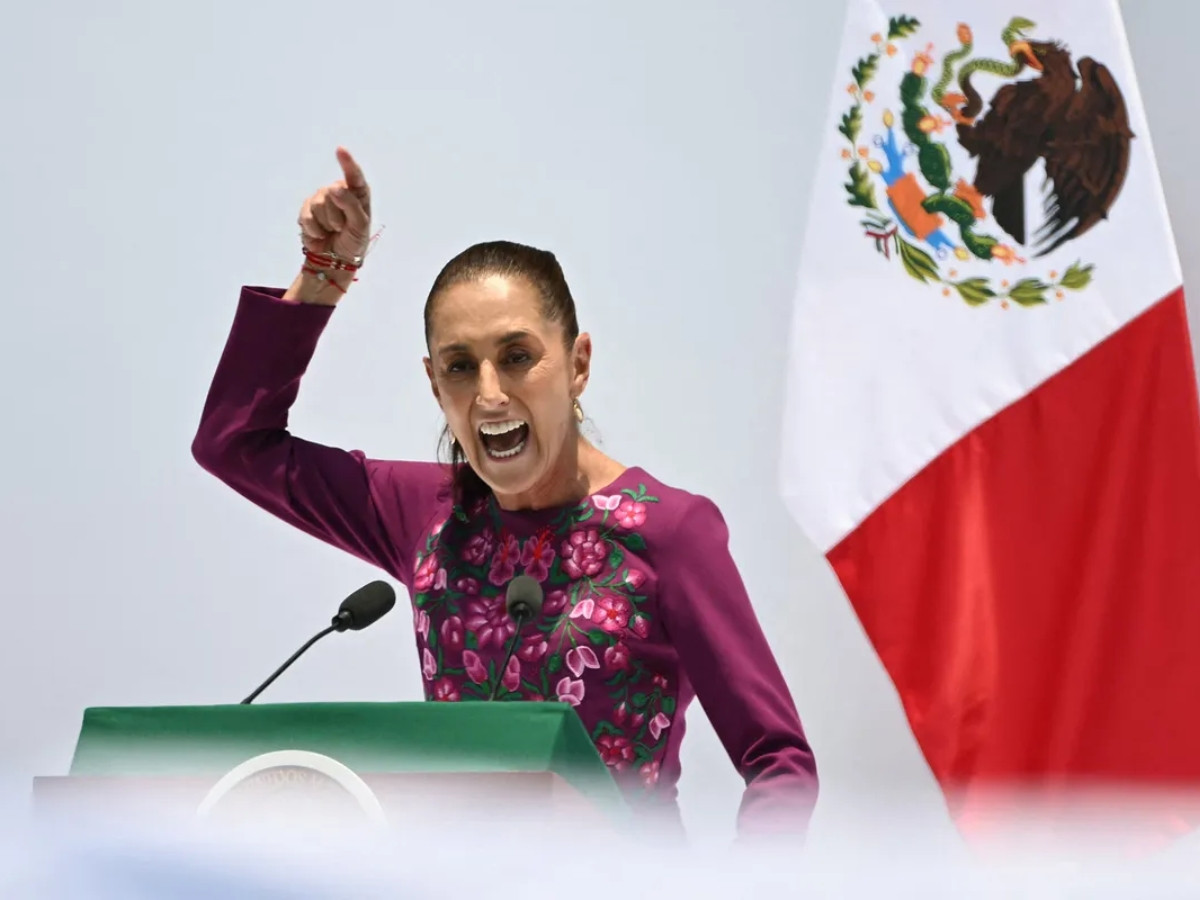 'Mexico is not anyone's pinata,' president sends message to Trump in annual address