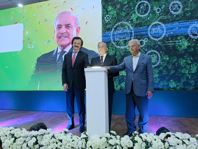 prime minister shehbaz sharif launches the new energy vehicles policy 2025 2030 in islamabad on august 26 photo x com govtofpakistan prime minister shehbaz sharif launches the new energy vehicles policy 2025 2030 in islamabad on august 26 photo x com govtofpakistan