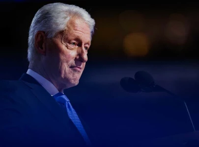 bill clinton discharged from hospital after fever scare