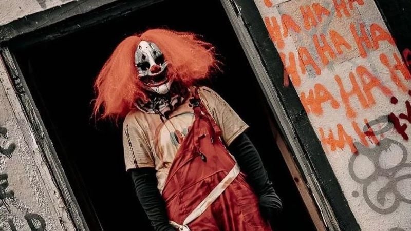 the iconic theme park turned into horror fest with killer clowns photo scare city experience