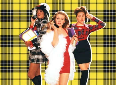 a clueless television series is under way at peacock alicia silverstone to reprise her iconic role