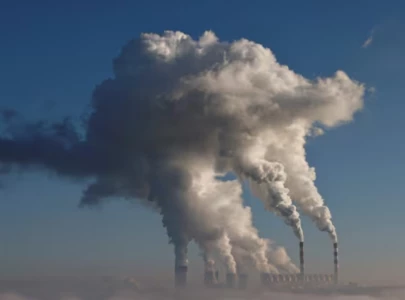 us leads global co2 emissions increase in 2025 report finds
