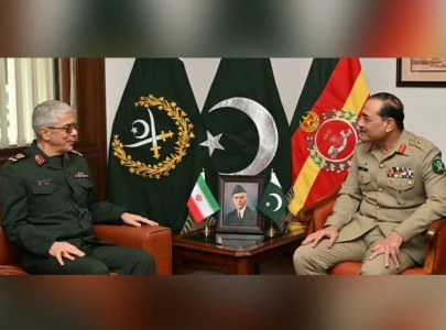 iran s military chief discusses defence cooperation with coas asim munir