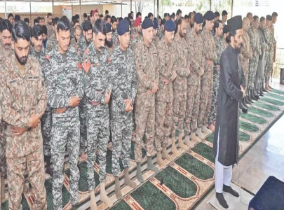 coas spends eid with officers troops