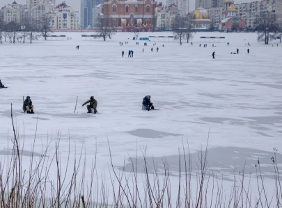 over 1 000 kyiv apartment blocks still without heating