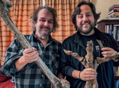 lord of the rings director aims to revive new zealand s moa bird species extinct for 600 years lord of the rings director aims to revive new zealand s moa bird species extinct for 600 years