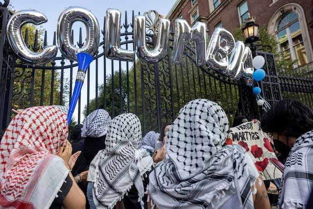 protesters gather as students and families arrive for convocation in front of a main gated entrance of columbia university amid the ongoing conflict between israel and hamas in new york city u s august 25 2024 photo reuters protesters gather as students and families arrive for convocation in front of a main gated entrance of columbia university amid the ongoing conflict between israel and hamas in new york city u s august 25 2024 photo reuters