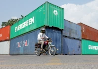containers to stop pti march