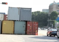 roads in islamabad blocked by shipping containers are partially reopened after the pti deferred its long march until oct 4 photo online