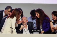 cop30 president andre correa do lago talks with people before the plenary session during the un climate change conference cop30 in belem brazil november 22 2025 photo reuters
