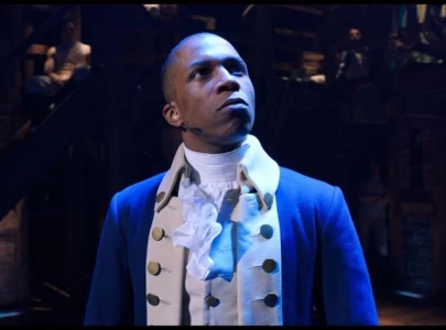 leslie odom jr returns to broadway as aaron burr for hamilton leslie odom jr returns to broadway as aaron burr for hamilton