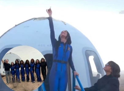 blue origin s all female spaceflight returns katy perry sings in space crew kisses ground blue origin s all female spaceflight returns katy perry sings in space crew kisses ground