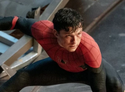 how soon will tom holland be back on set after his injury