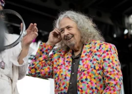 mark volman founding member of the turtle s and the voice behind happy together dies at 78 mark volman founding member of the turtle s and the voice behind happy together dies at 78