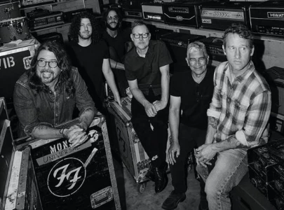 foo fighters officially introduce their new drummer