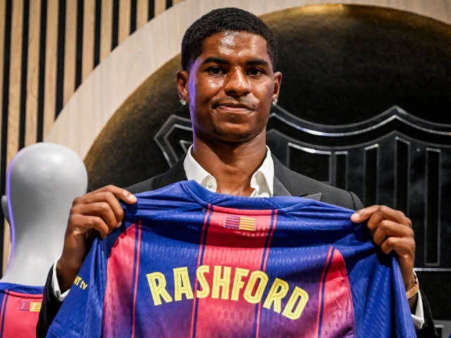marcus rashford unveiled as new barcelona player