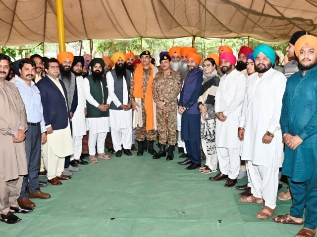 coas met with the flood affected sikh community of punjab photo ispr coas met with the flood affected sikh community of punjab photo ispr