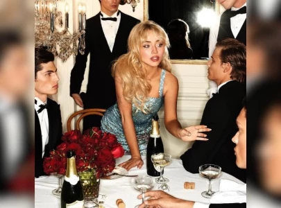 sabrina carpenter reveals final man s best friend vinyl cover with exclusive bonus track sabrina carpenter reveals final man s best friend vinyl cover with exclusive bonus track