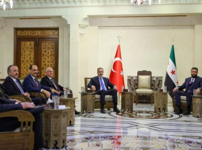 turkish officials visit damascus after syria s deal with kurdish led group