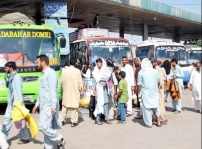 sindh govt orders crackdown on transporters charging extra fares during eid