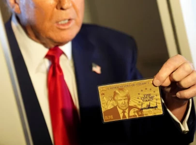 trump unveils 5m gold card for wealthy immigrants trump unveils 5m gold card for wealthy immigrants