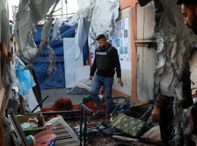 israel strikes media tents in gaza killing reporter and wounding six journalists israel strikes media tents in gaza killing reporter and wounding six journalists