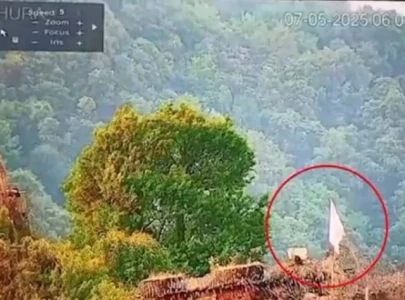 india conceded defeat at loc by raising white flags tarar