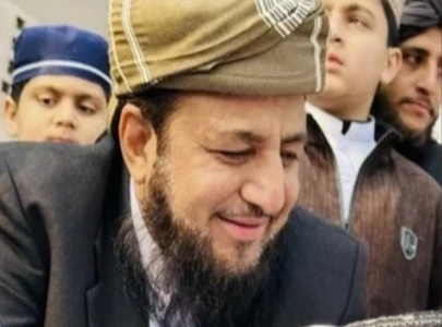 maulana rashid succeeds maulana hamidul haq