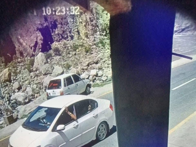 A CCTV camera saw the vehicle on Jaglot Skardu Road at 10.37 am on May 16 in Sasi area (Gilgit-Baltistan Police)