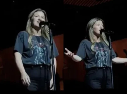 looks like kelly clarkson won t be dating anyone anytime soon