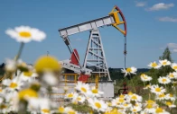 a view shows an oil pump jack outside almetyevsk in the republic of tatarstan russia july 14 2025 photo reuters