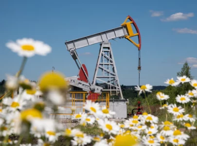 oil prices fall as demand concerns outweigh buoyancy from us rate cut oil prices fall as demand concerns outweigh buoyancy from us rate cut