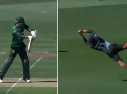 watch robinson stuns with brilliant catch to dismiss shadab khan in first t20i watch robinson stuns with brilliant catch to dismiss shadab khan in first t20i