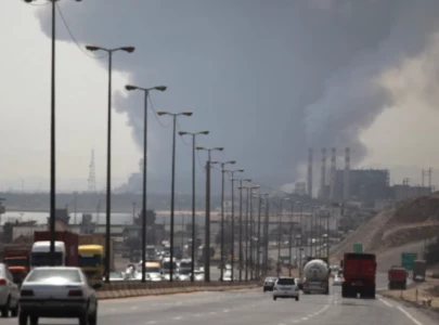 at least 28 dead hundreds injured after massive explosion at iran s bandar abbas port