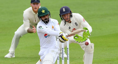 misbah lauds very attractive package shadab khan misbah lauds very attractive package shadab khan