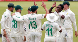mulder sipamla star as south africa complete innings victory over sri lanka