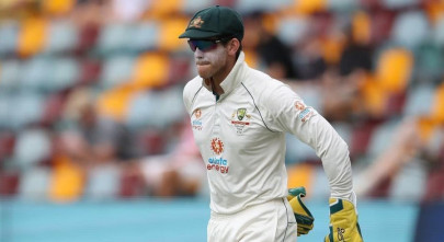 australia test captain tim paine embroiled in sexting scandal