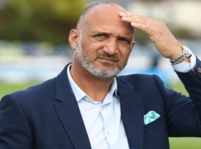 mark butcher gives his verdict on usama mir shadab khan debate