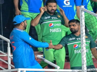 former indian pakistan cricketers criticize babar azam s defensive captaincy