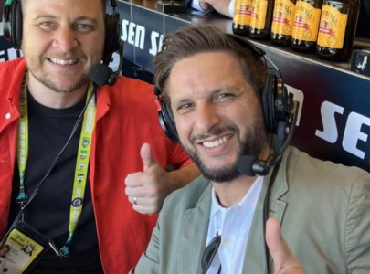 chaseable target shahid afridi backs babar calms shaheen fears