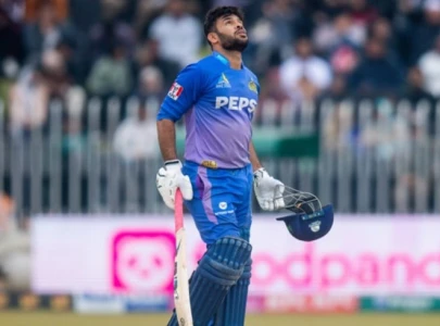 usman khan sends notice to emirates cricket board for contract termination