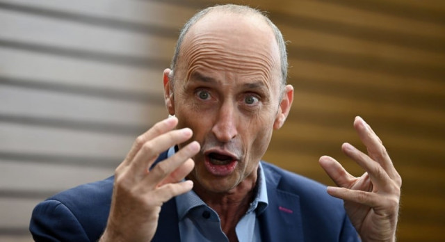 nasser hussain cautions england against underestimating pakistan