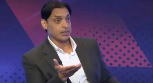 shoaib akhtar loses temper on live television after pakistan s defeat to england
