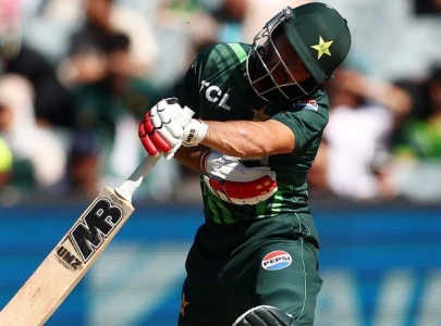 pak vs aus commentators tease kamran ghulam during first odi